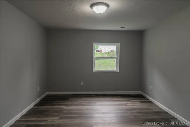 $1,050 | 1170 North Eastern School Road, Pekin, IN 47165