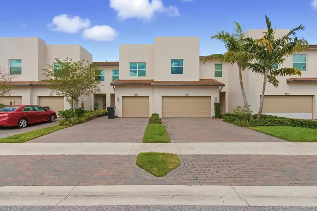 $3,200 | 4874 Navali Drive, Lake Worth, FL 33467