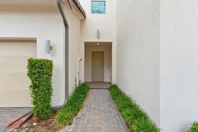 $3,200 | 4874 Navali Drive, Lake Worth, FL 33467