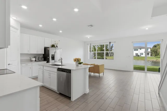 $3,200 | 4874 Navali Drive, Lake Worth, FL 33467