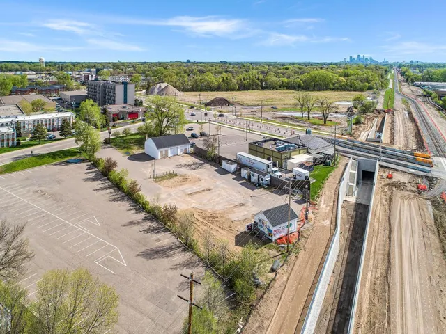 $3,500,000 | 1102 2nd Street Northeast, Hopkins, MN 55343