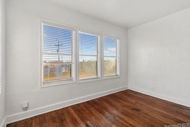 $975 | 1630 West Rosewood Avenue, Unit C, San Antonio, TX 78201