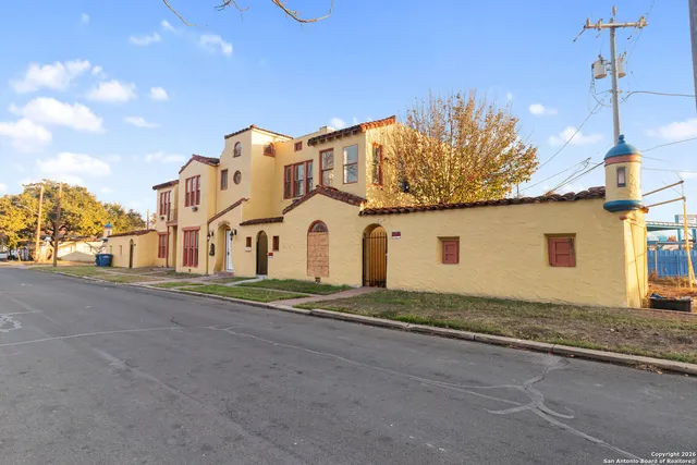 $975 | 1630 West Rosewood Avenue, Unit C, San Antonio, TX 78201