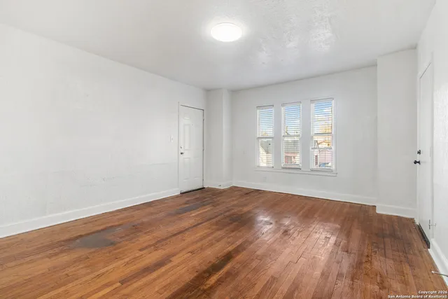 $975 | 1630 West Rosewood Avenue, Unit C, San Antonio, TX 78201