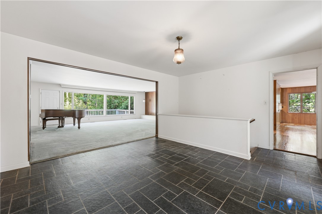 2037 Dodson Road Petersburg, VA 23805 - Photo 9 of 46