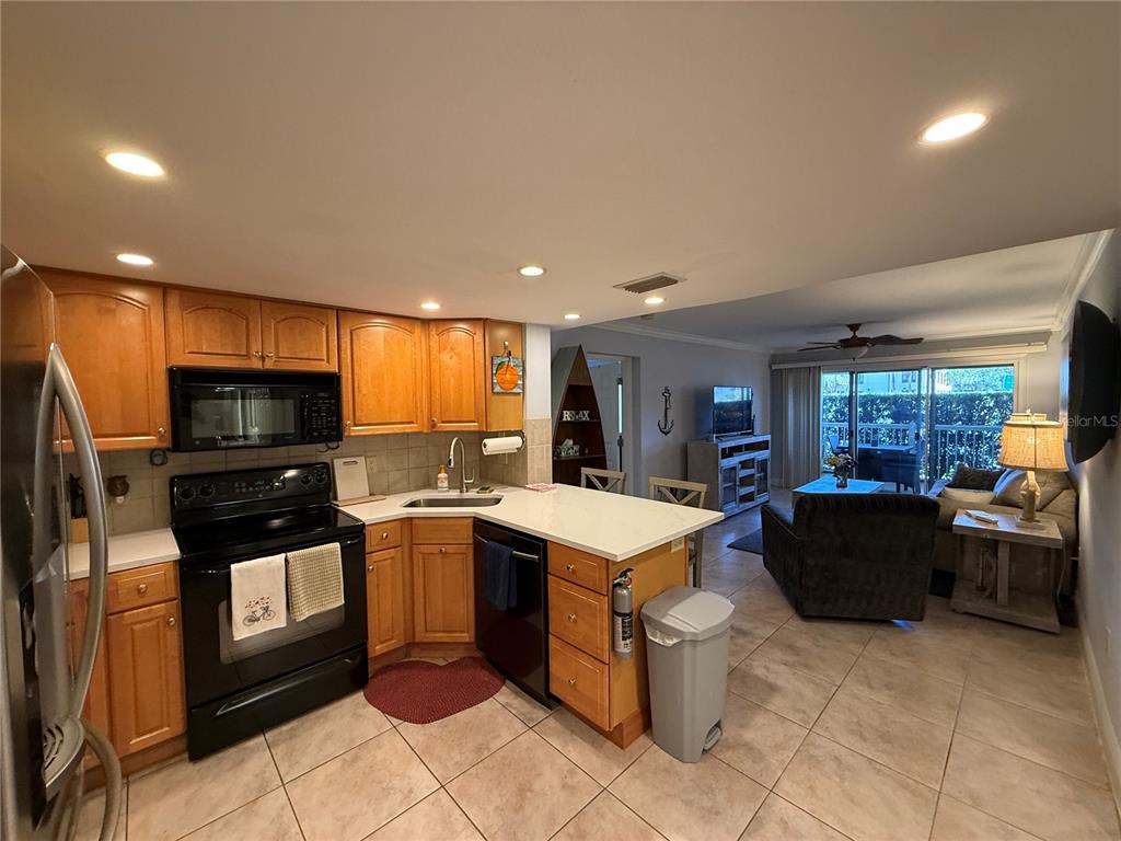 950 Broadway, Unit 107 Dunedin, FL 34698 - Photo 4 of 18