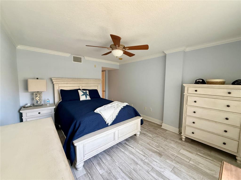 950 Broadway, Unit 107 Dunedin, FL 34698 - Photo 9 of 18