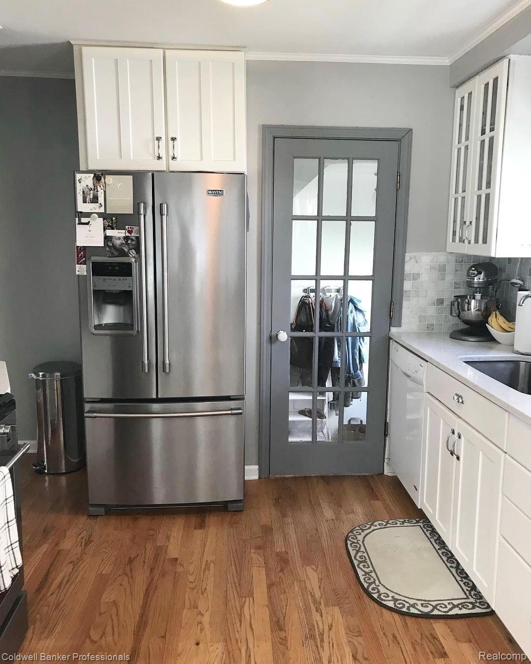 960 Princeton Road Berkley, MI 48072 - Photo 4 of 15 A pleasure to be in the kitchen