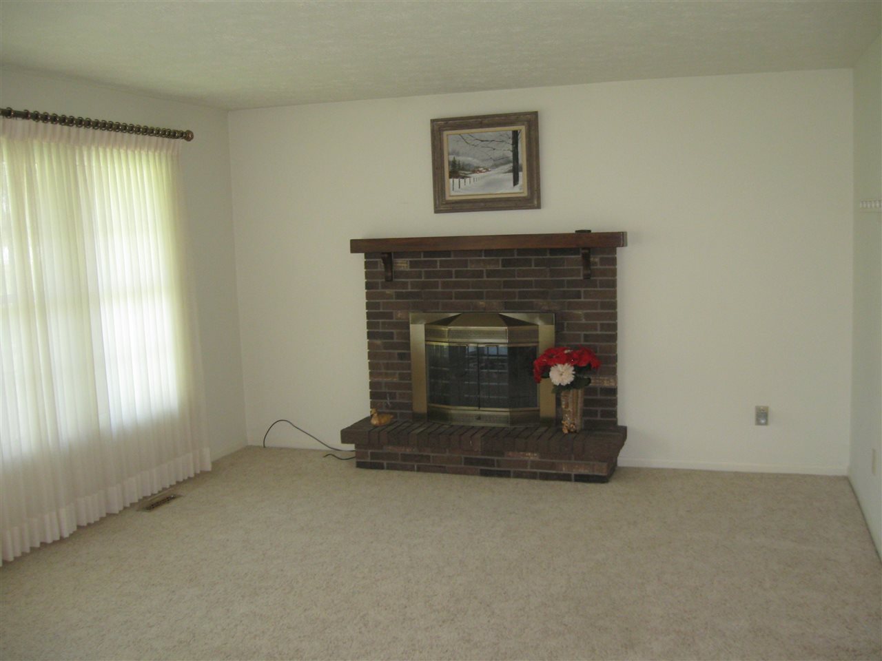 845 Raymond Road Owosso, MI 48867 - Photo 2 of 19