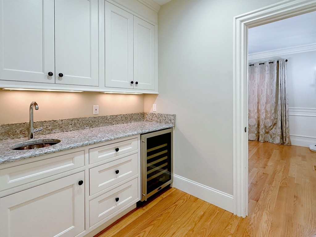 9 Vine Street Newton, MA 02467 - Photo 15 of 42