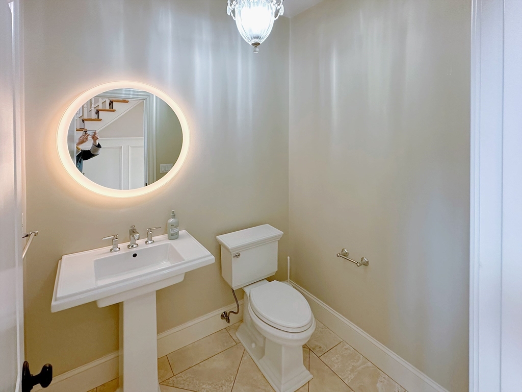 9 Vine Street Newton, MA 02467 - Photo 18 of 42