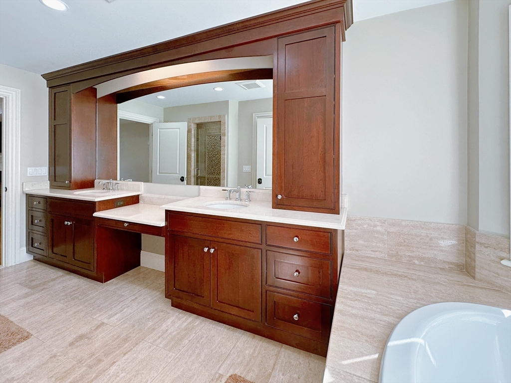 9 Vine Street Newton, MA 02467 - Photo 25 of 42