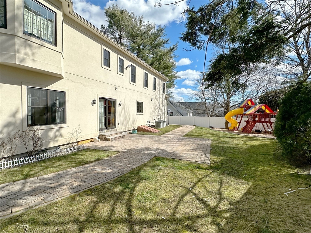 9 Vine Street Newton, MA 02467 - Photo 40 of 42