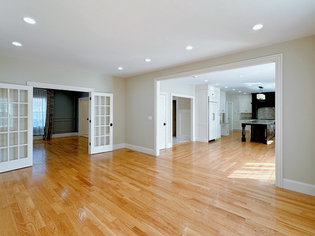 9 Vine Street Newton, MA 02467 - Photo 8 of 42