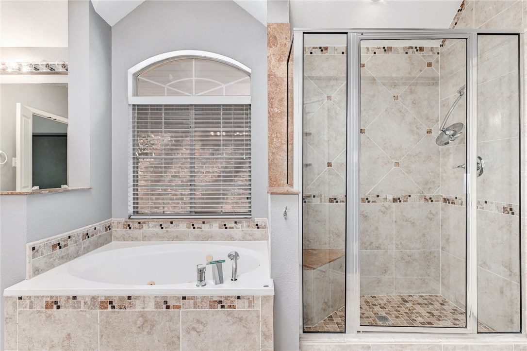 9404 Temecula Pass Austin, TX 78717 - Photo 17 of 31 Peaceful Master bathroom retreat.