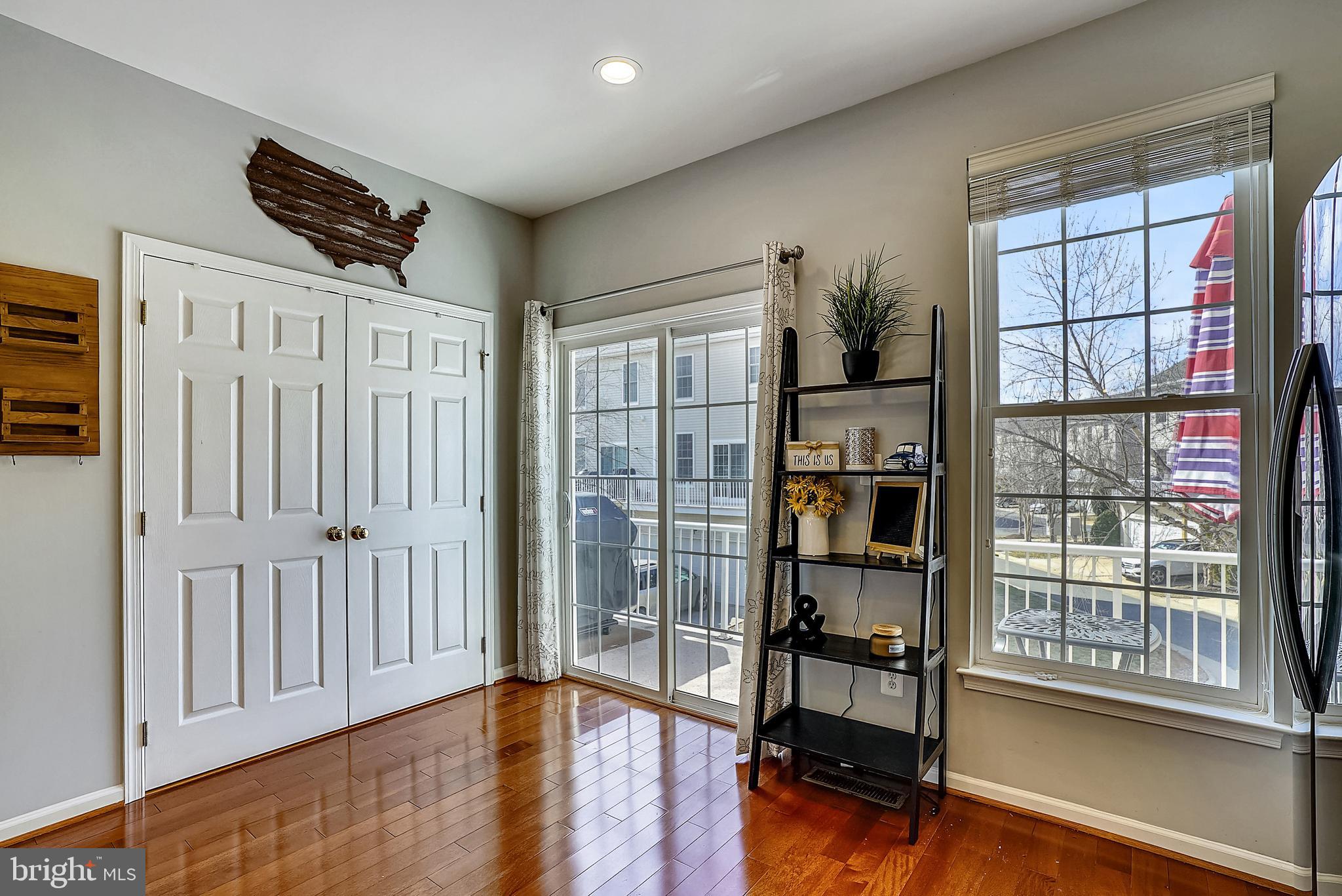 25309 Crossfield Drive Chantilly, VA 20152 - Photo 14 of 41