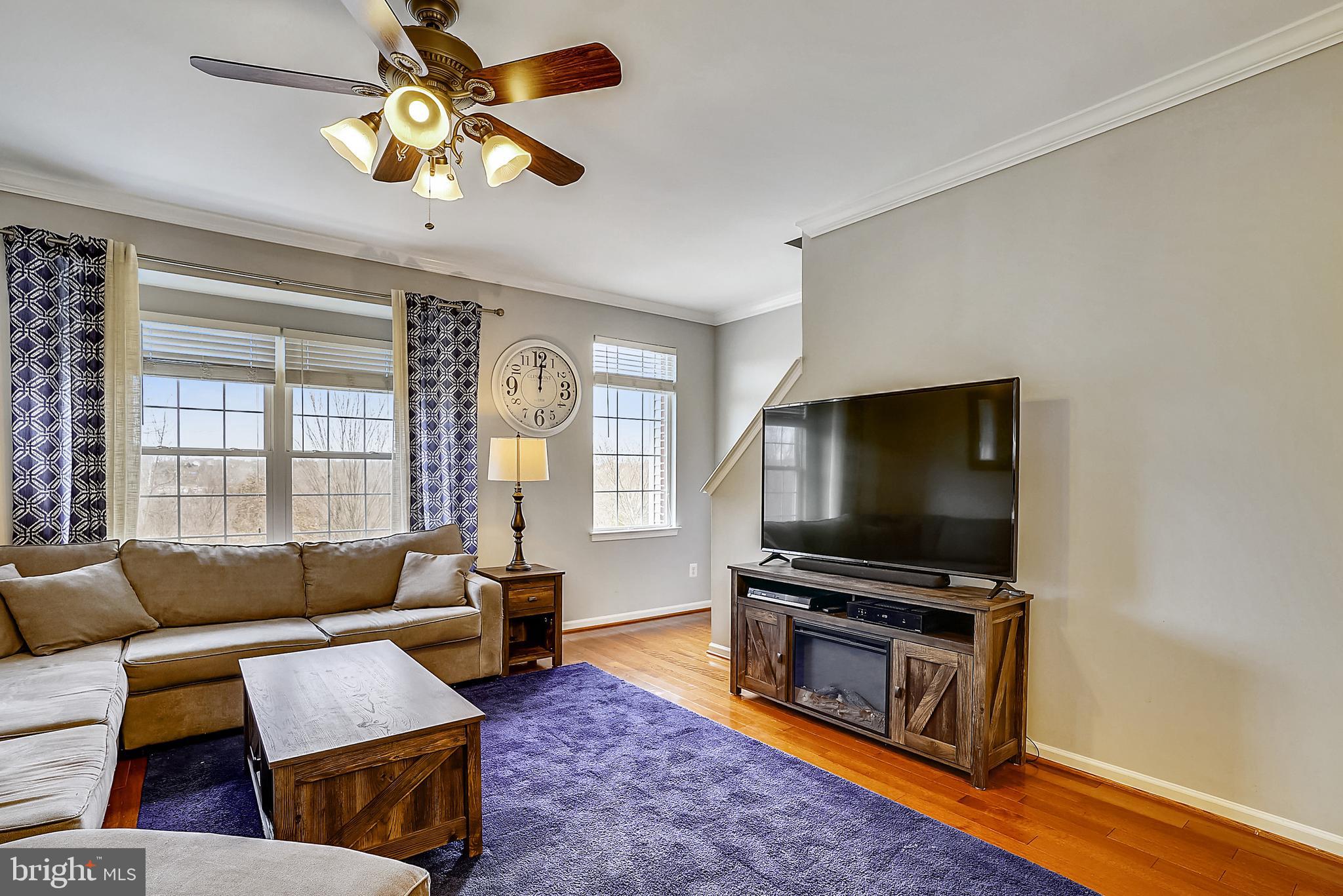 25309 Crossfield Drive Chantilly, VA 20152 - Photo 16 of 41