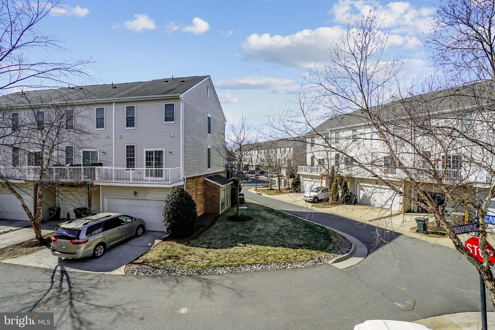 25309 Crossfield Drive Chantilly, VA 20152 - Photo 20 of 41