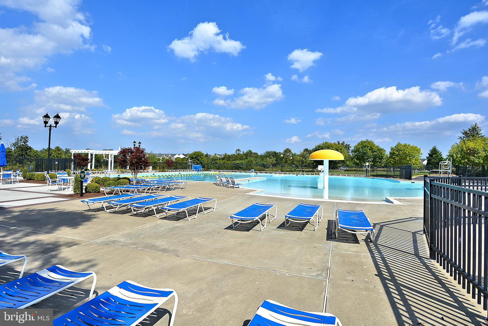 25309 Crossfield Drive Chantilly, VA 20152 - Photo 33 of 41