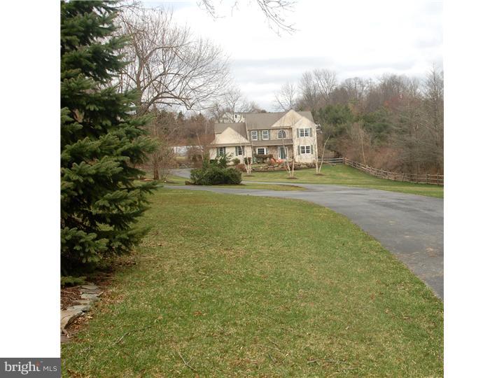 815 Oakbourne Road West Chester, PA 19382 - Photo 24 of 24 Front Yard