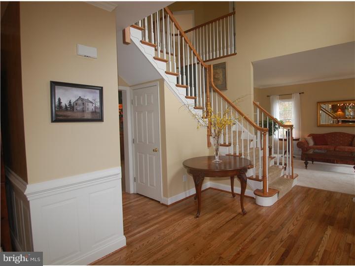 815 Oakbourne Road West Chester, PA 19382 - Photo 4 of 24 Foyer