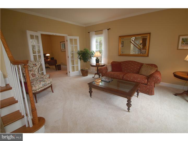 815 Oakbourne Road West Chester, PA 19382 - Photo 6 of 24 Living Room