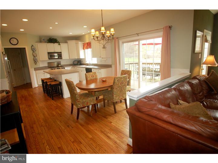 815 Oakbourne Road West Chester, PA 19382 - Photo 10 of 24 Kitchen