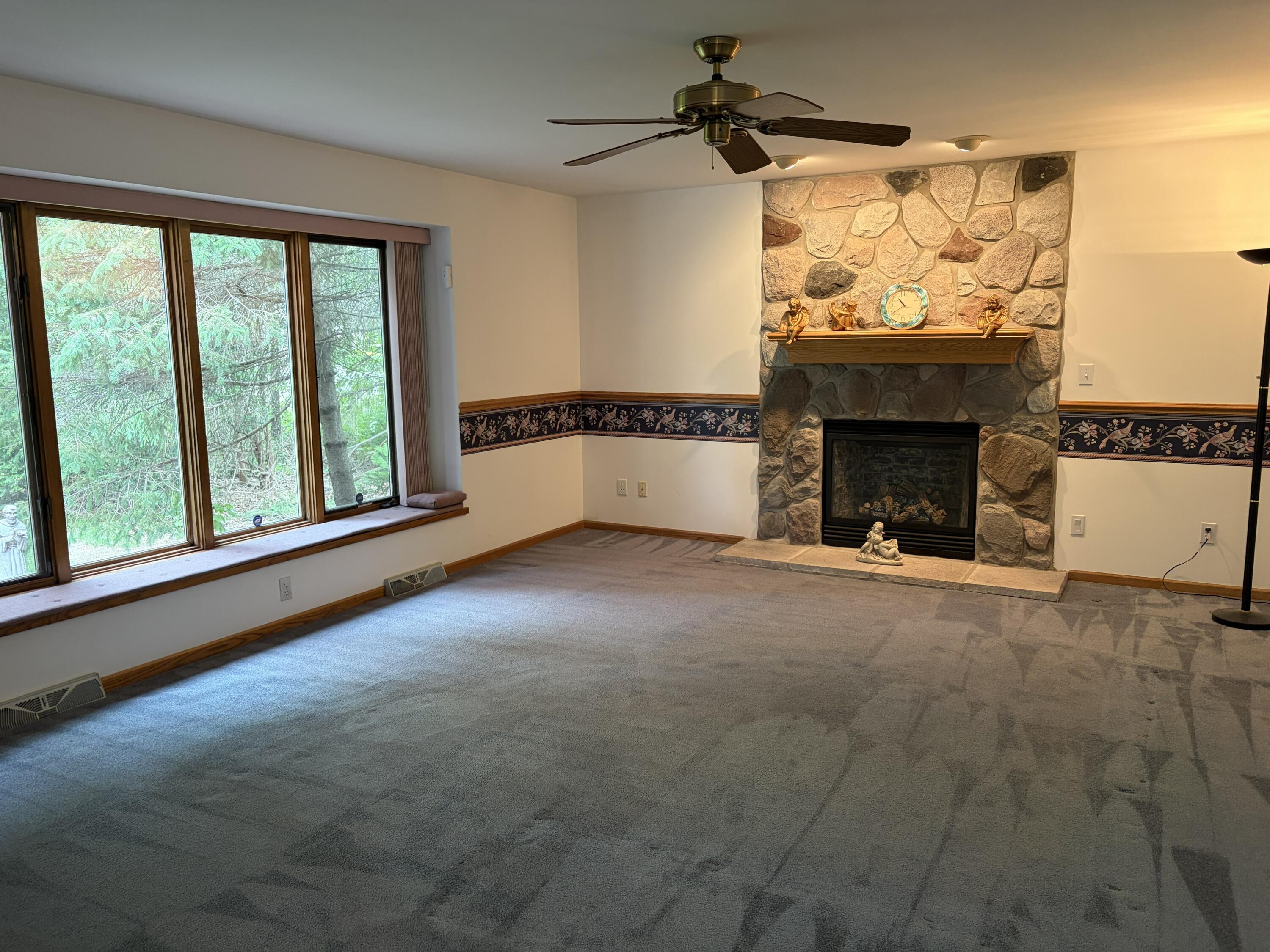 8232 Cooper Road Pleasant Prairie, WI 53142 - Photo 10 of 35 IMG_0549