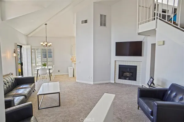 $459,000 | 18107 Erik Court, Unit 462, Canyon Country, CA 91387