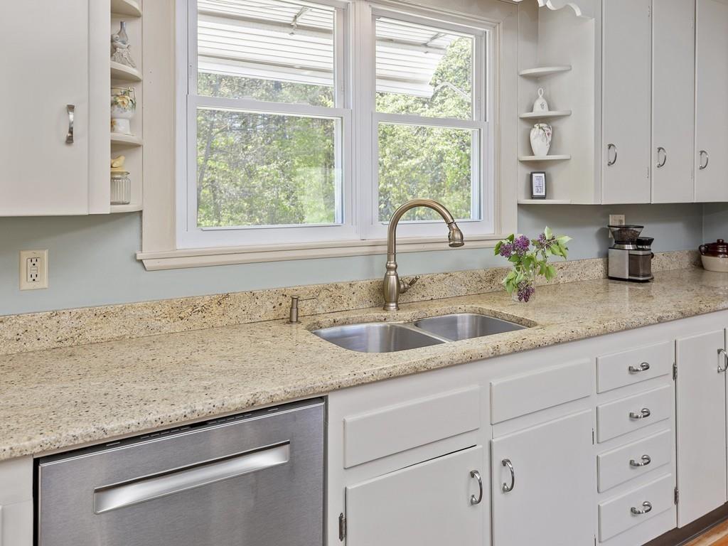 18 Gates Road Sterling, MA 01564 - Photo 9 of 42 Gallery Image 9