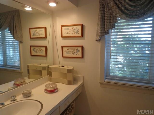 1004 Rivershore Road Elizabeth City, NC 27909 - Photo 10 of 19 Guest Bath