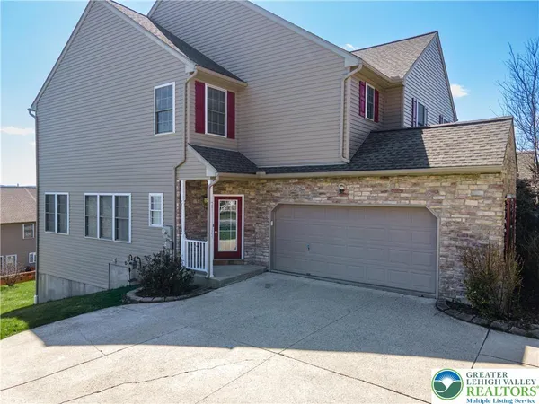 $479,900 | 8376 Scenic View Drive, Breinigsville, PA 18031
