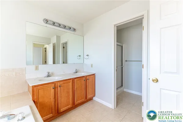 $479,900 | 8376 Scenic View Drive, Breinigsville, PA 18031