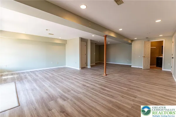 $479,900 | 8376 Scenic View Drive, Breinigsville, PA 18031
