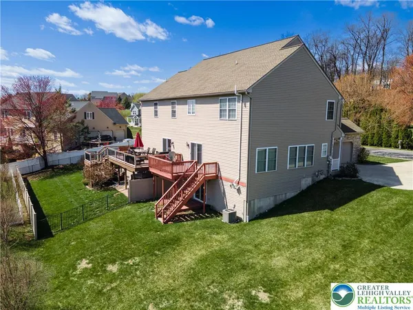 $479,900 | 8376 Scenic View Drive, Breinigsville, PA 18031