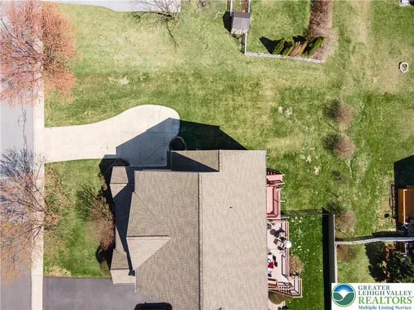 $479,900 | 8376 Scenic View Drive, Breinigsville, PA 18031