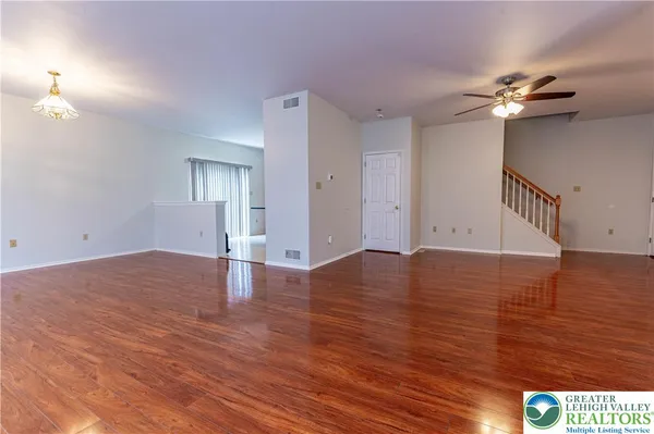 $479,900 | 8376 Scenic View Drive, Breinigsville, PA 18031