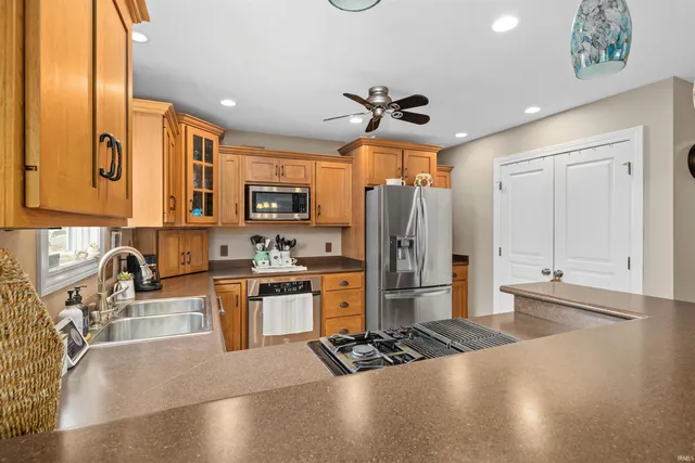 $424,900 | 9496 Dension Lane, New Haven, IN 46774