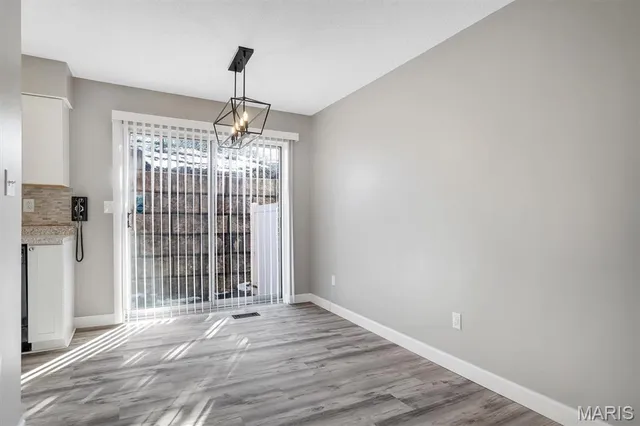 $160,000 | 10510 Briston Court, St. Louis, MO 63114