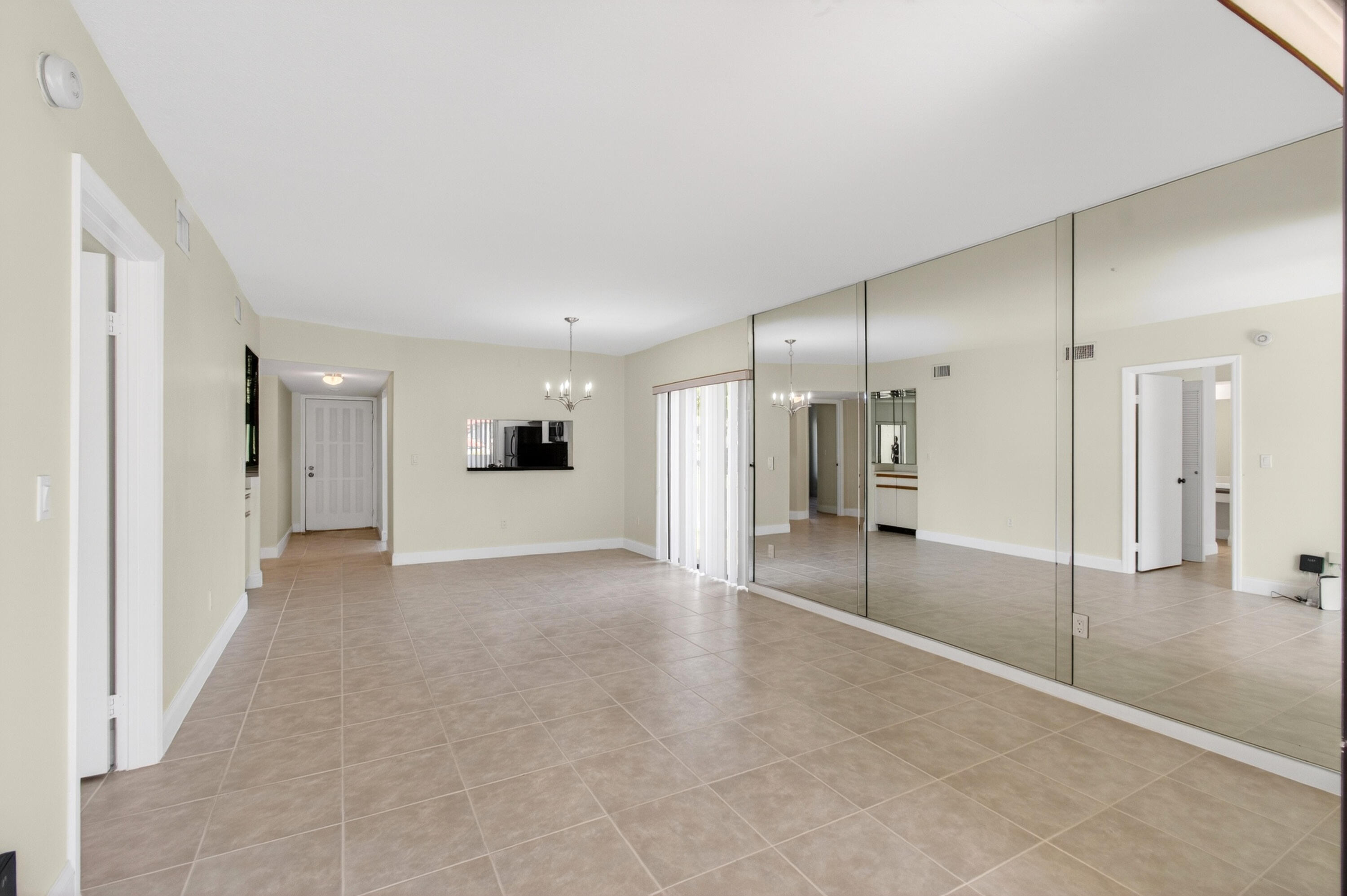 351 Club Circle, Unit 101 Boca Raton, FL 33487 - Photo 21 of 55 21-print-DSC_8855