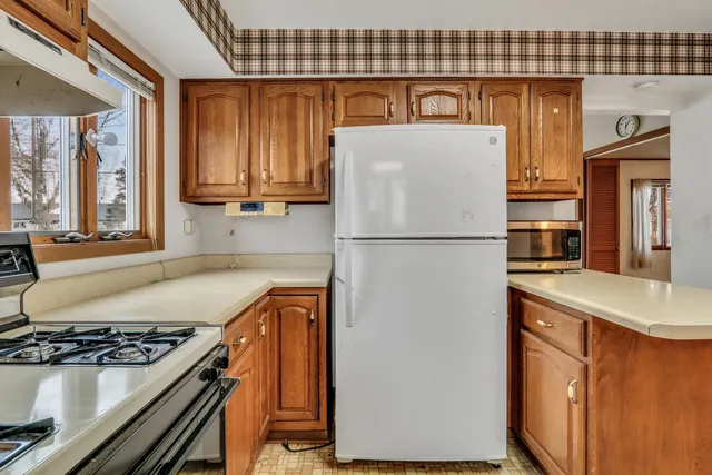 $250,000 | 41085 North 1st Street, Antioch, IL 60002