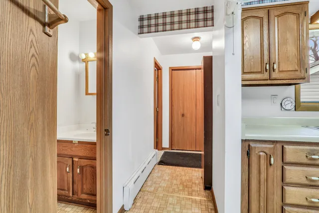 $250,000 | 41085 North 1st Street, Antioch, IL 60002