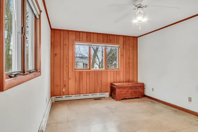 $250,000 | 41085 North 1st Street, Antioch, IL 60002