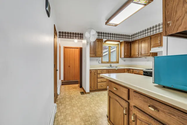 $250,000 | 41085 North 1st Street, Antioch, IL 60002