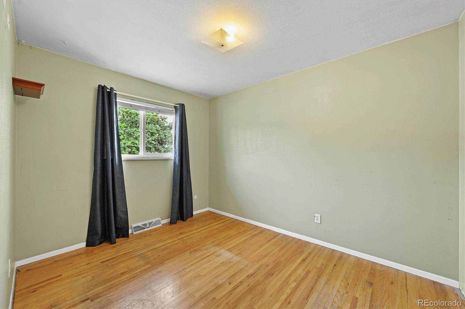 7977 Granada Road Denver, CO 80221 - Photo 16 of 46 Gallery Image 16
