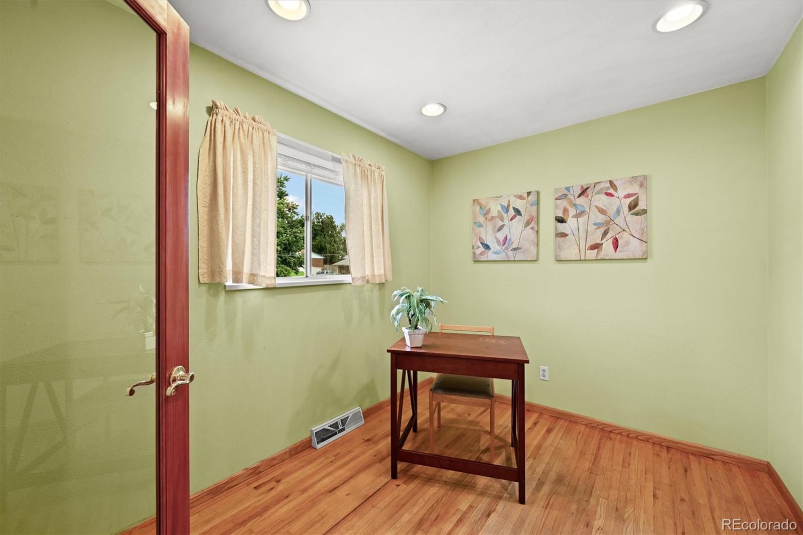 7977 Granada Road Denver, CO 80221 - Photo 9 of 46 Gallery Image 9