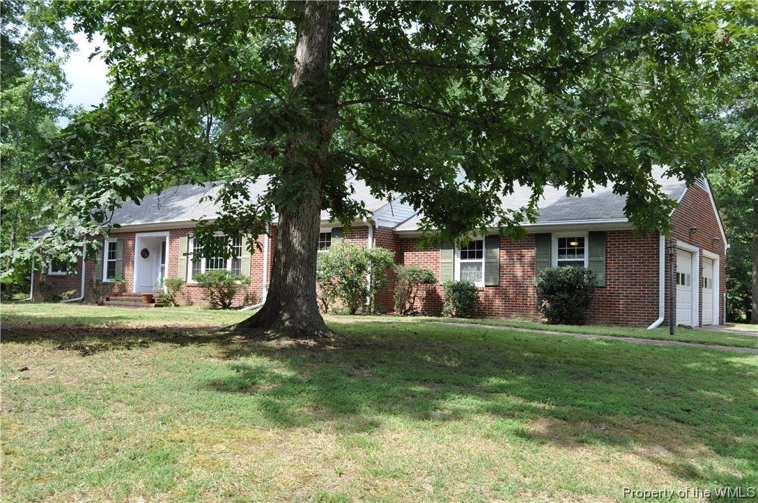 115 Spring Road Williamsburg, VA 23185 - Photo 1 of 44 Gallery Image 1