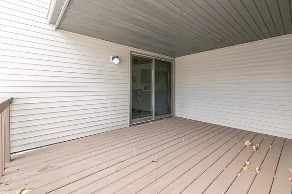 $204,500 | 2211 Virginia Drive, Manitowoc, WI 54220