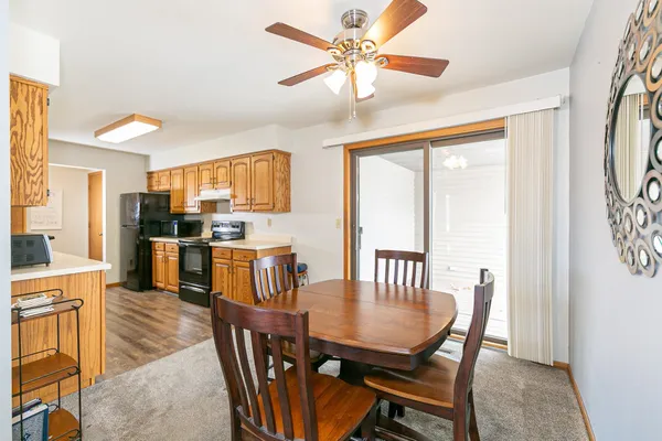 $204,500 | 2211 Virginia Drive, Manitowoc, WI 54220