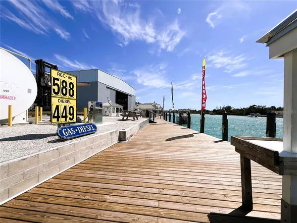 $184,000 | 100 Circuit Road, Unit S29, Nokomis, FL 34275